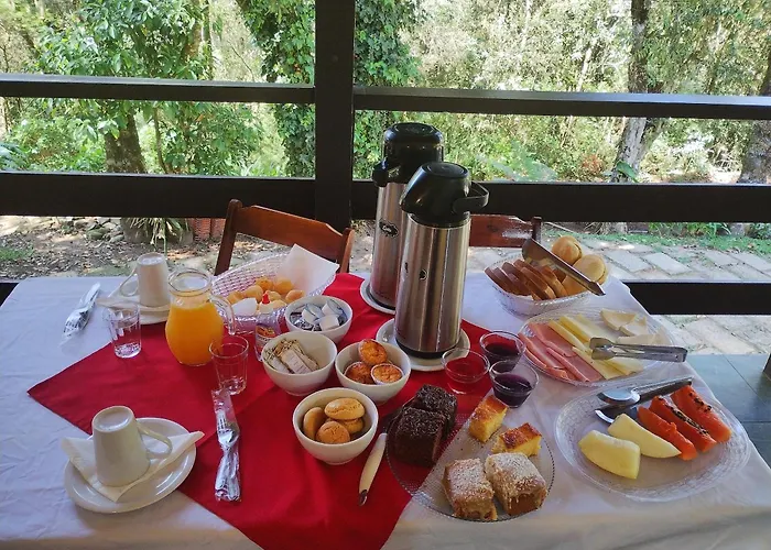 Pousada Villa De Charme Hospedagem Com Hidromassagem E Lareira Monte Verde 